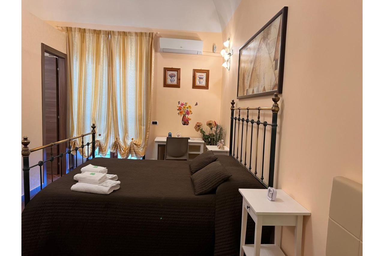 Airport Rooms - Bari Exteriör bild